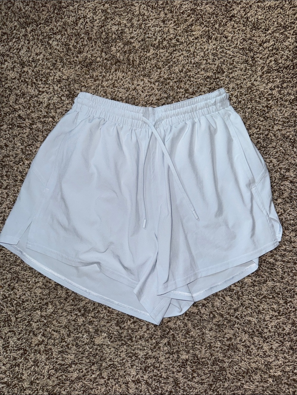Lululemon pace rival short
